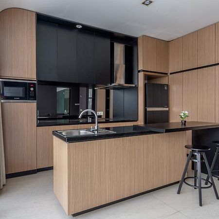 Upscale Suites Jakarta Luaran gambar
