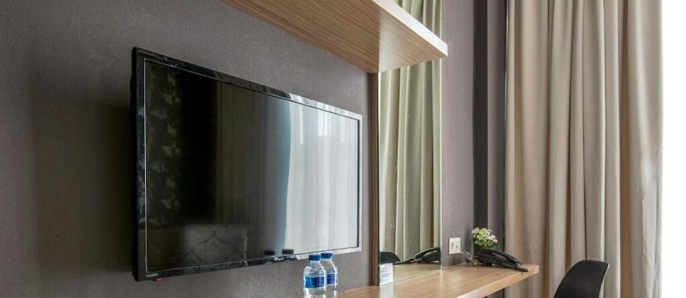Upscale Suites Jakarta Luaran gambar