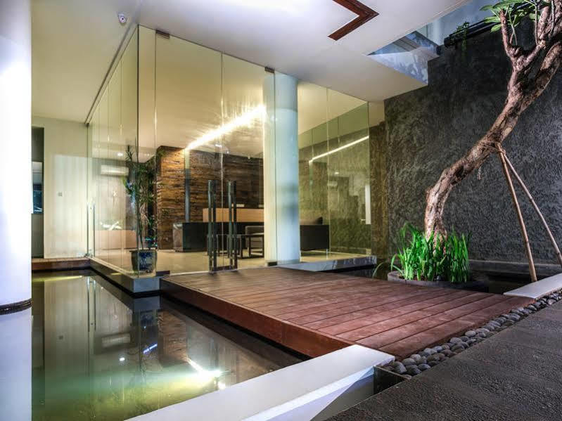 Upscale Suites Jakarta Luaran gambar